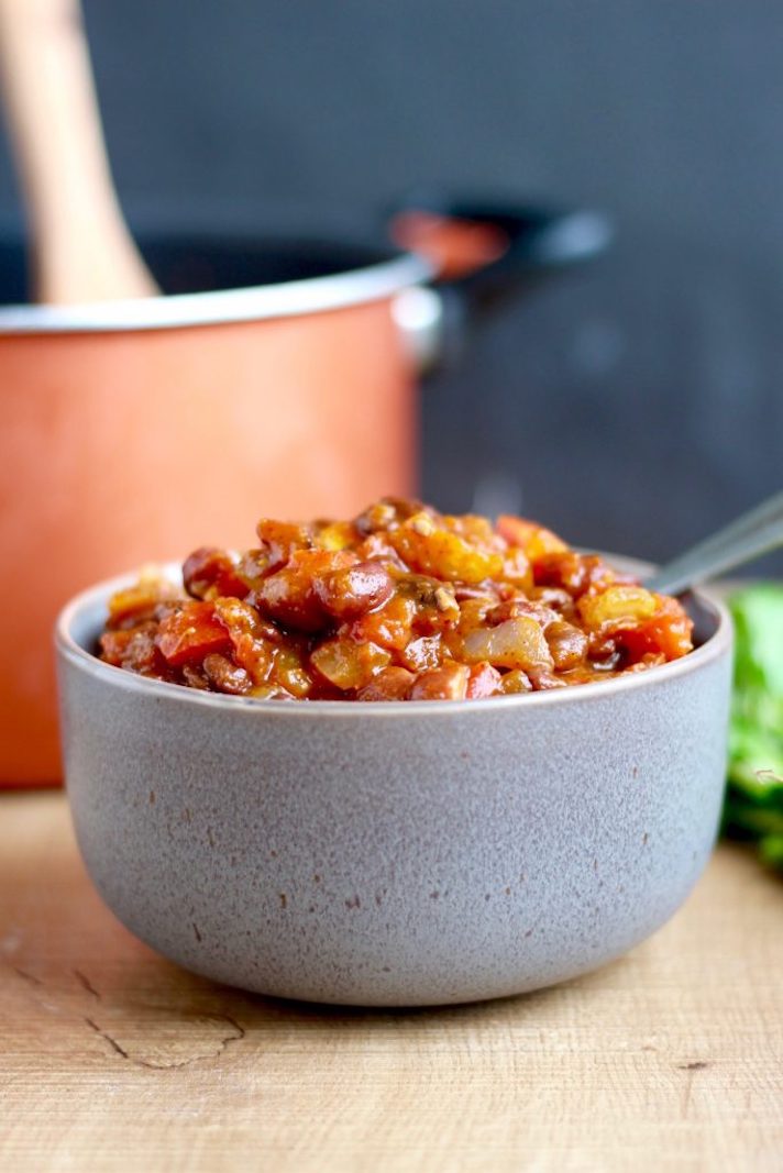 STYLECASTER | 17 Ways to Eat Canned Pumpkin For Dinner | Vegetarian Pumpkin Chili