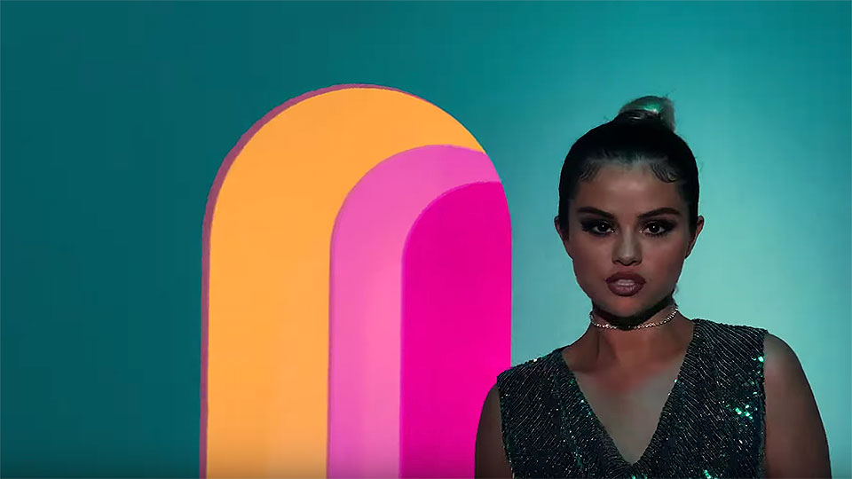 Selena-Gomez-Look-At-Her-Now