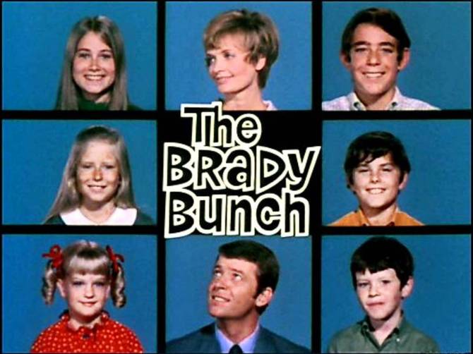 STYLECASTER | best zoom virtual backgrounds Brady bunch
