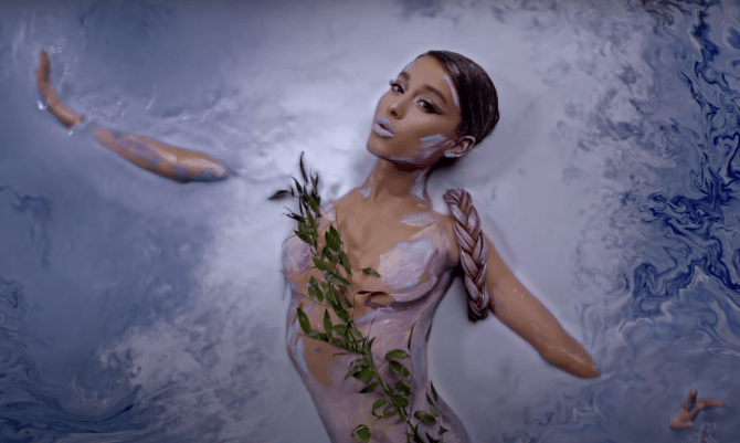 STYLECASTER | Ariana Grande Best Looks