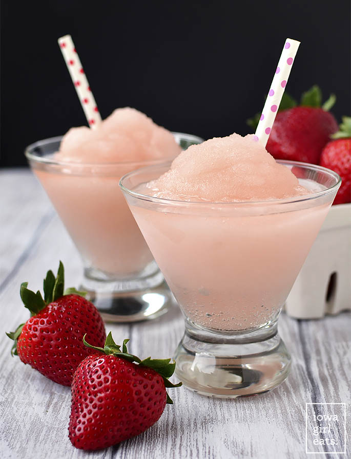STYLECASTER | frozen cocktail recipes | frozen rosé frosé