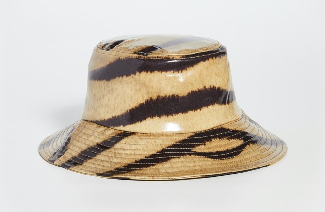 STYLECASTER | Hat Trends