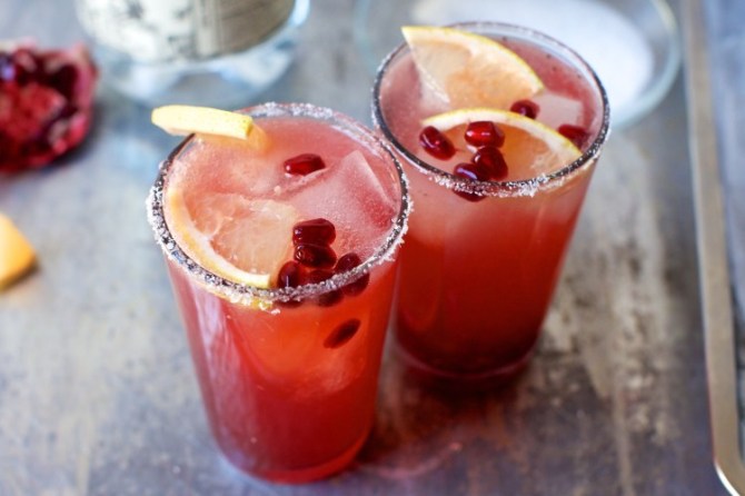 STYLECASTER | creative cocktail recipes | pomegranate and grapefruit paloma