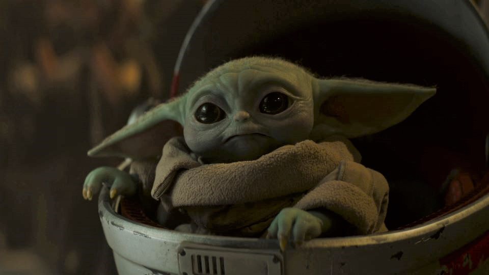 the-mandalorian-baby-yoda-2