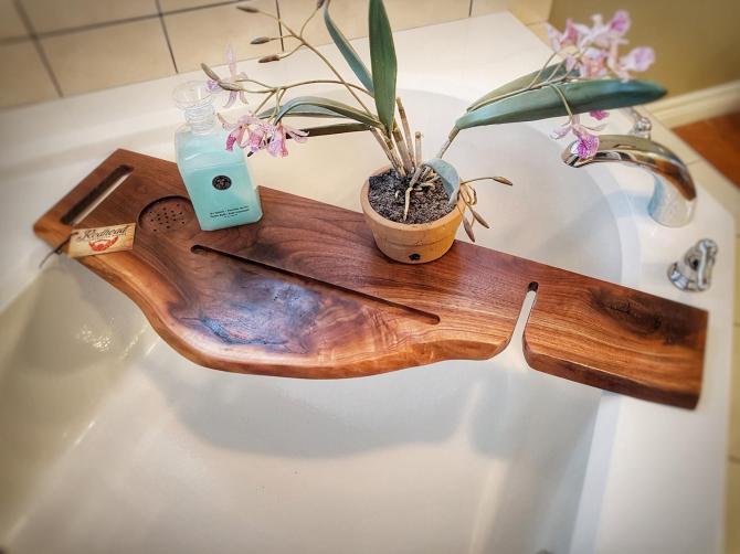 STYLECASTER | Bath Caddy