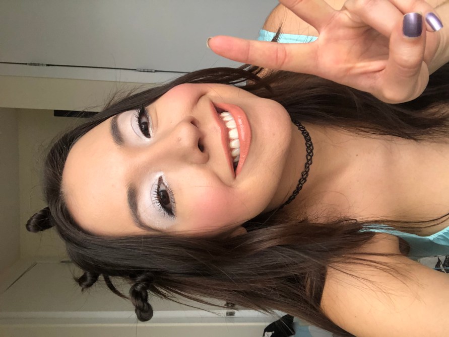 white eyeshadow trend