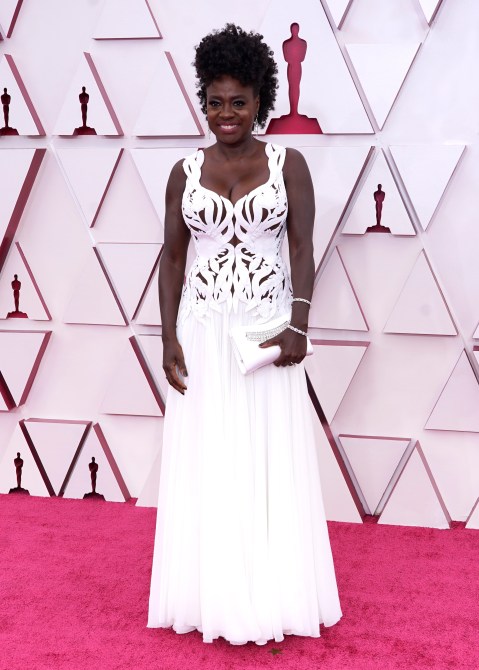 STYLECASTER | Oscars Cutout Dress Trend