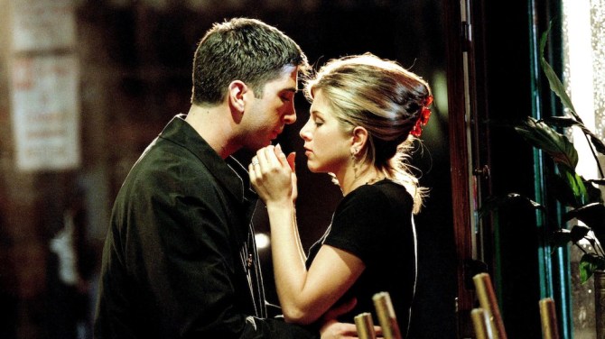 FRIENDS, from left: David Schwimmer, Jennifer Aniston, 'The One Where Ross Finds Out', (Season 2, ep. 207, aired Nov. 9, 1995), 1994-2004.