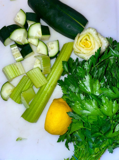 STYLECASTER | Easy Green Juice Recipe