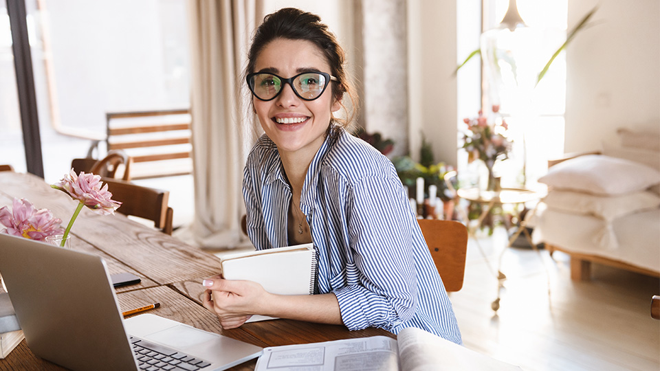 STYLECASTER | Smartest Zodiac Signs