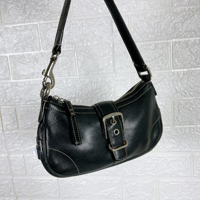 STYLECASTER | Where To Buy Vintage Online