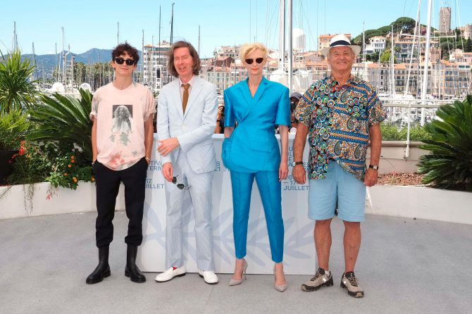 STYLECASTER | Zodiac Sign Halloween Costumes