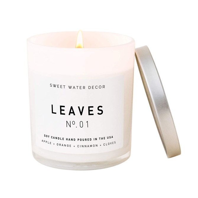 Sweet Water Decor Leaves Candle
