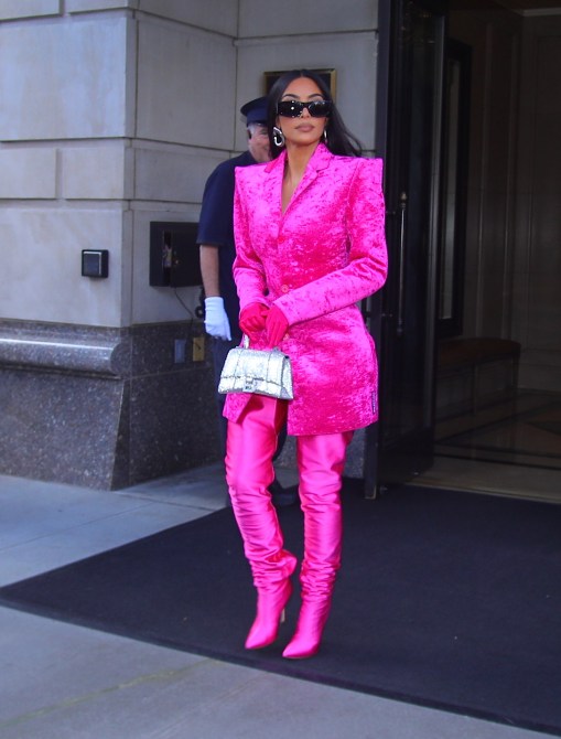 STYLECASTER | Monochrome Outfits Trend