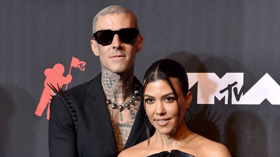 travis-barker-kourtney-kardashian