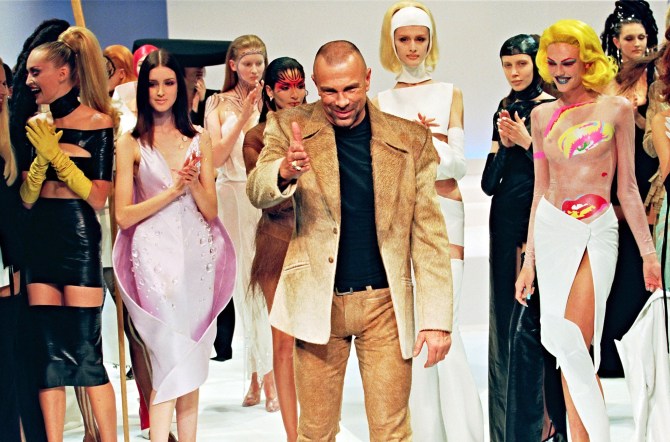 Thierry Mugler Spring-Summer 1999 High fashion show