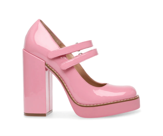 STYLECASTER | Cassie Euphoria Outfits