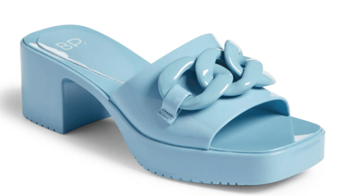 STYLECASTER | Sandal Trends 2022