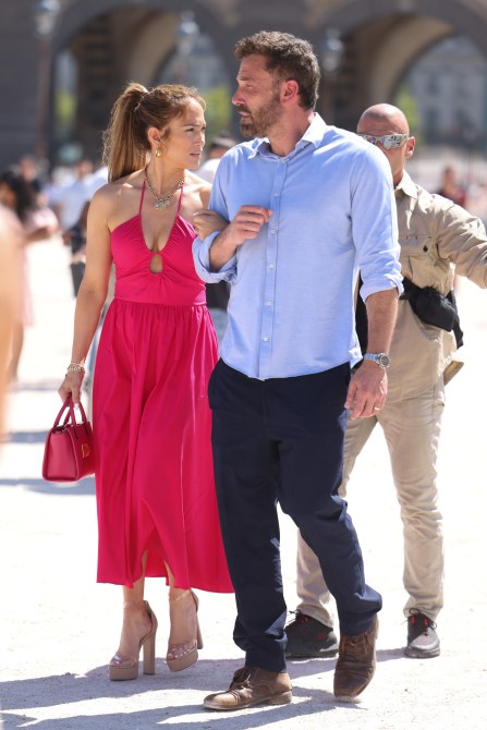 STYLECASTER | Jennifer Lopez Honeymoon Looks