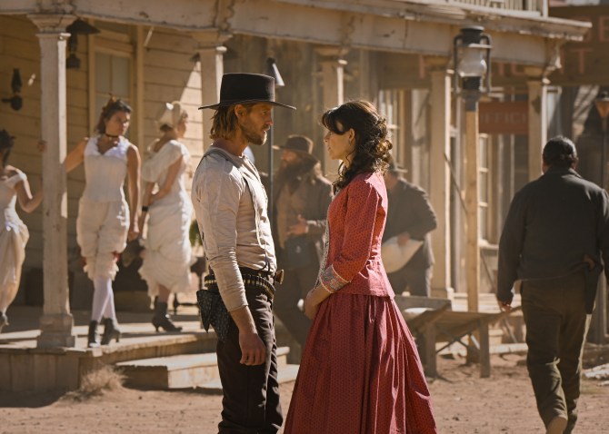 Matt Barr as Hoyt and Gabriela Quezada as Lucia
