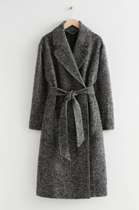 STYLECASTER | Hailey Bieber Winter Coats