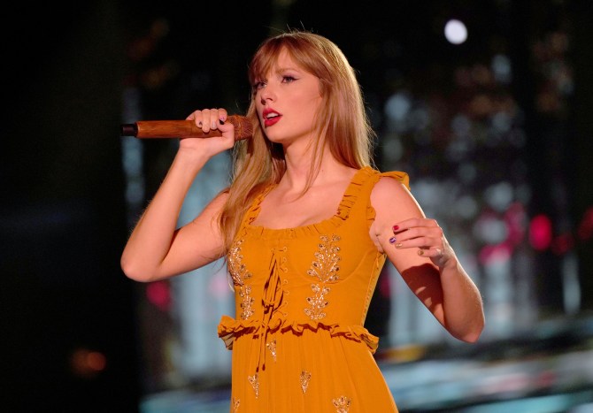 STYLECASTER | Taylor Swift Eras Tour Outfits