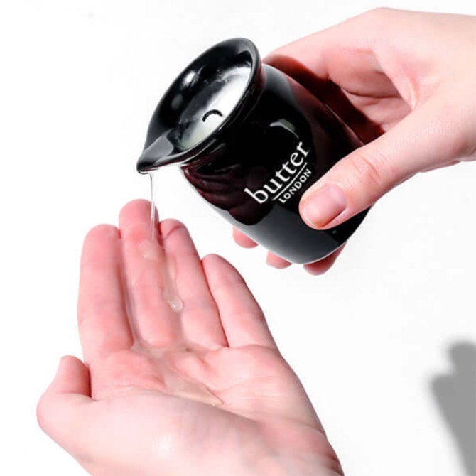 CHAMPAGNE FIZZ MANICURE CANDLE