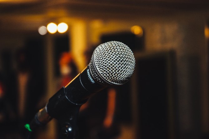 A microphone in a dark room