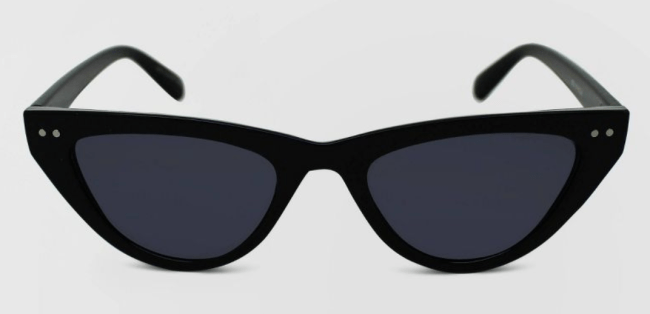 STYLECASTER | Summer Sunglasses Trends 2023 