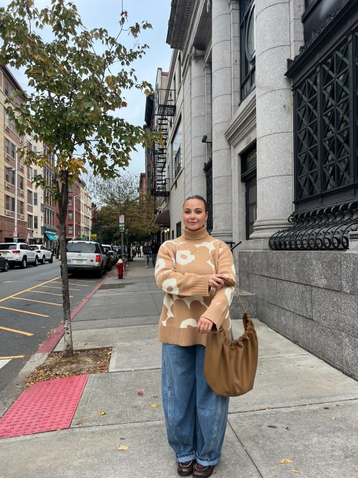 STYLECASTER | Loewe Squeeze Bag Review