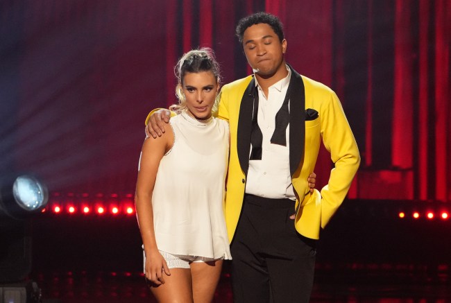 Who went home on Dancing With the Stars week 7?