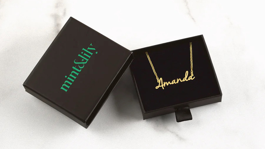 Mint & Lily Jewelry Holiday Sale