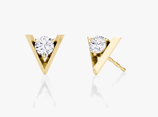 VRAI V Solitaire Studs