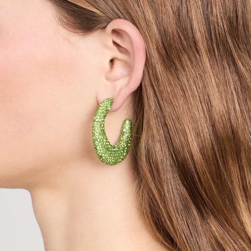 Jewelry Trends 2024: Hearts, Wabi Sabi, & Charm Bracelets for Summer