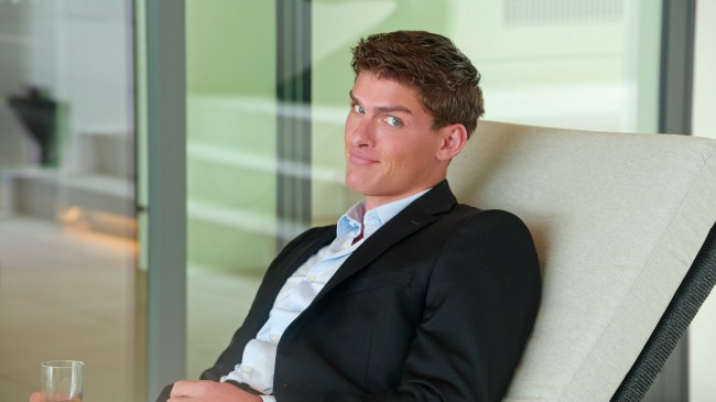 Selling the OC. Austin Victoria in episode 301 of Selling the OC.