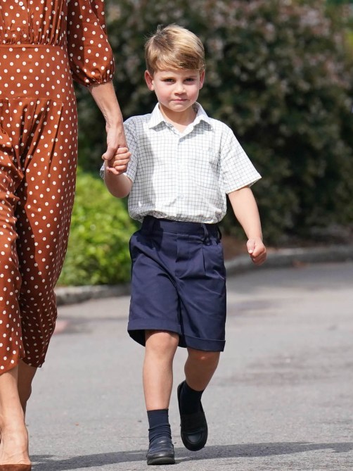 BRACKNELL, ENGLAND - SEPTEMBER 07: (EDITORS NOTE: Retransmission with alternate crop.) Prince Louis, accompanied by his parents the Prince William, Duke of Cambridge and Catherine, Duchess of Cambridge, arrive for a settling in afternoon at Lambrook School, near Ascot on September 7, 2022 in Bracknell, England. The family have set up home in Adelaide Cottage in Windsor's Home Park as their base after the Queen gave them permission to lease the four-bedroom Grade II listed home.