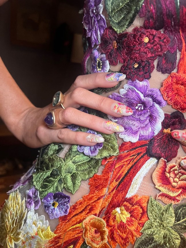 Blake Lively in KISS nails