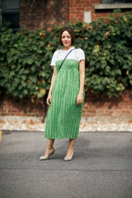 11 ways to wear a white t-shirt