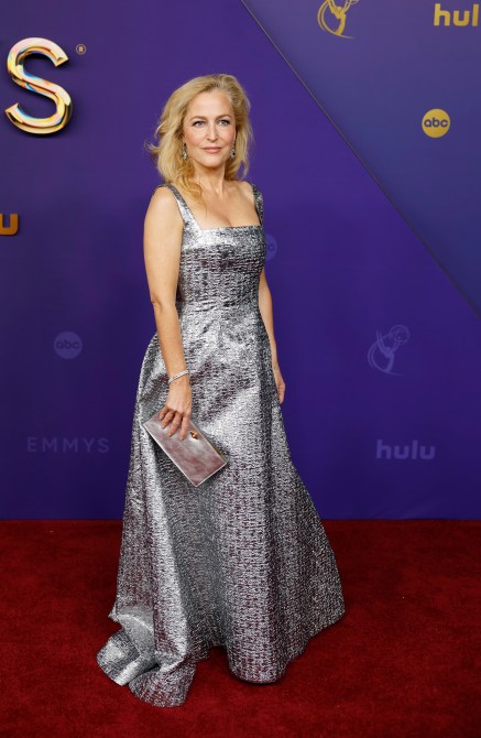 gillian anderson emmys 2024