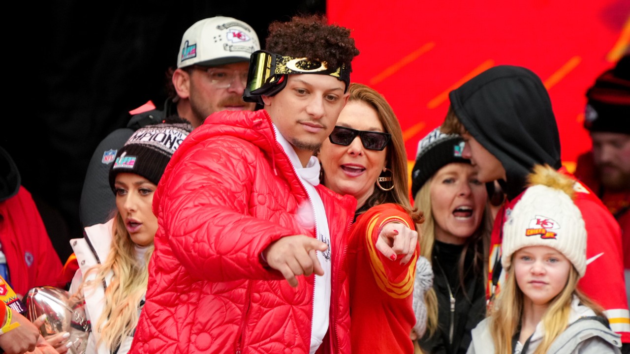 Patrick Mahomes and mom Randi Martin