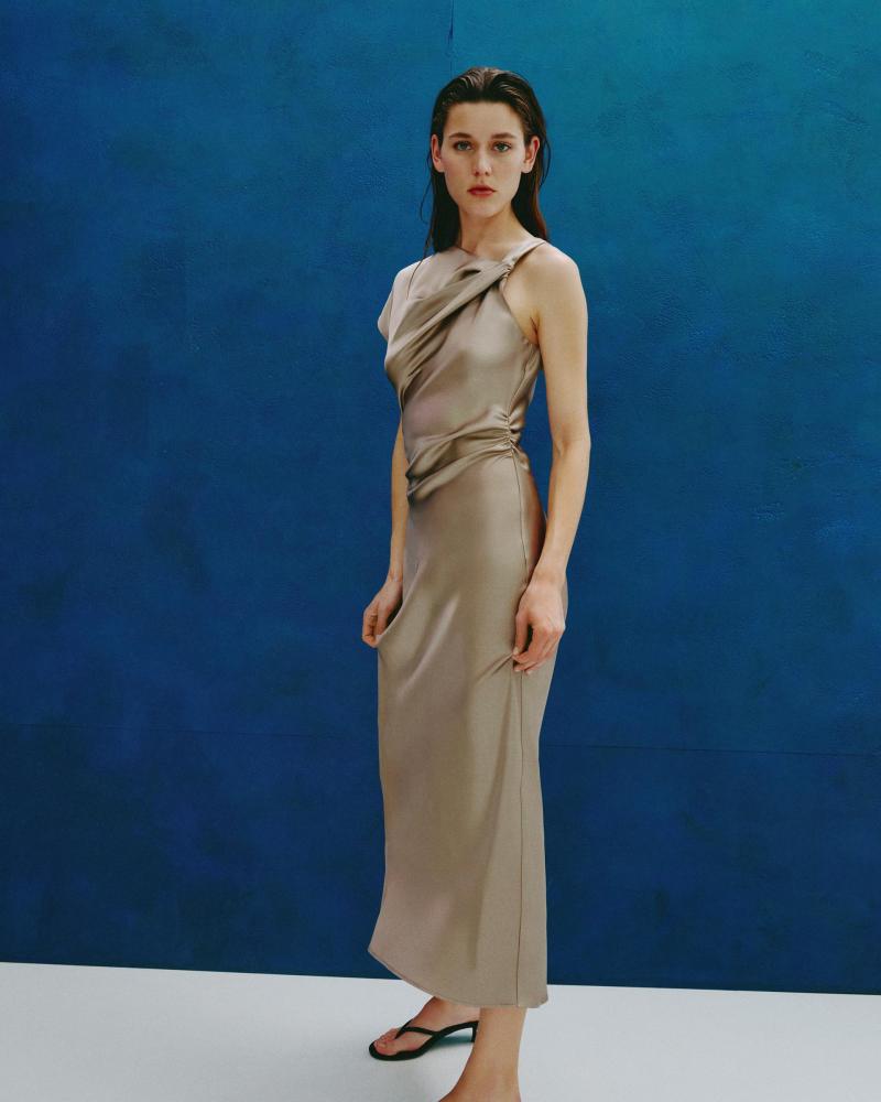 Fashion Trends 2025: Suits With Drama, Cool Denim, & More