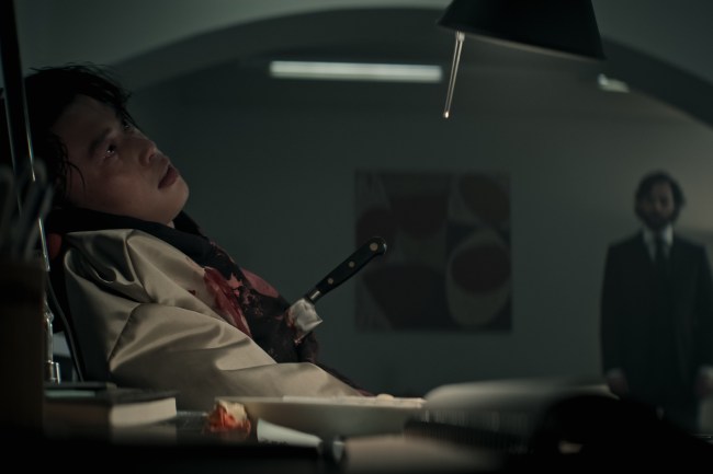 You. (L to R) Aidan Cheng as Simon Soo, Penn Badgley as Joe Goldberg in episode 402 of You. Cr. Courtesy of Netflix © 2022