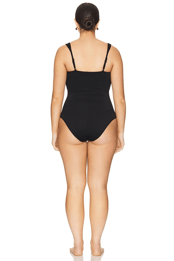 15 Best Butt-Lifting Swimsuits for Summer 2026