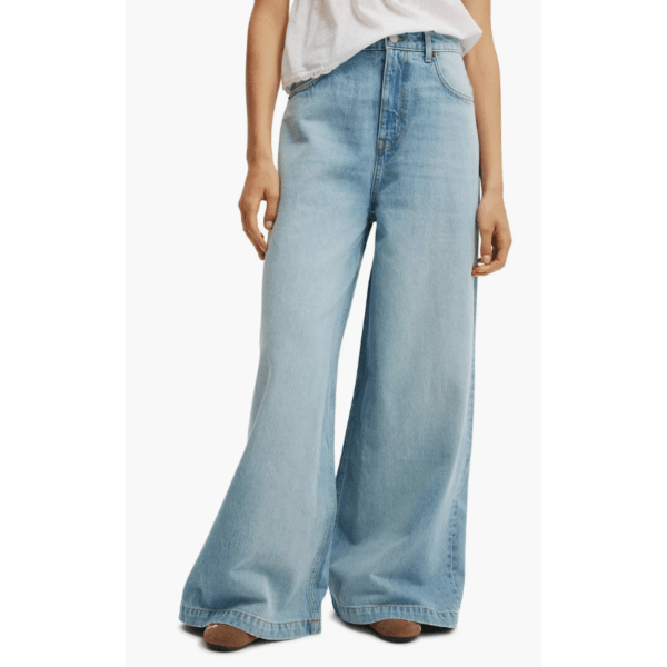 10 Top 2026 Jeans Trends, According to Stylists