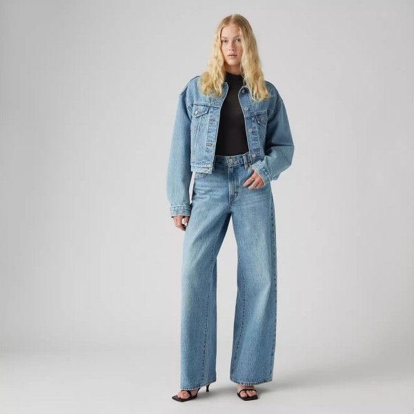 10 Top 2026 Jeans Trends, According to Stylists