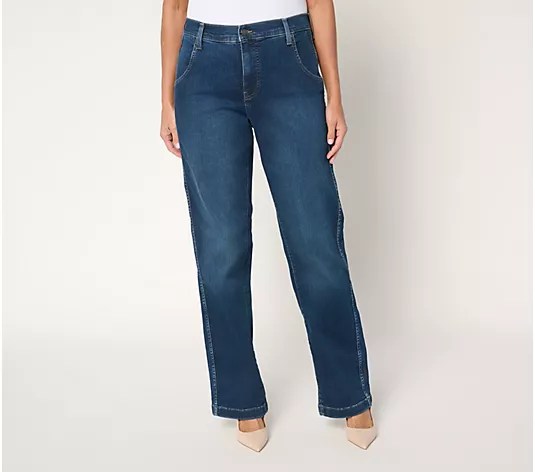 10 Top 2026 Jeans Trends, According to Stylists