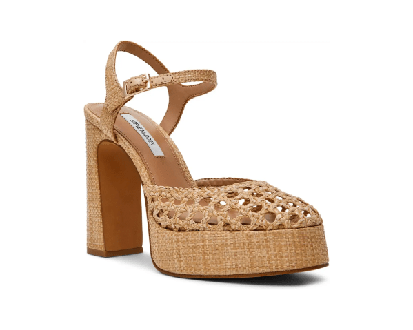 30 Fashion Lover Gift Ideas Perfect for Stylish Moms 2026