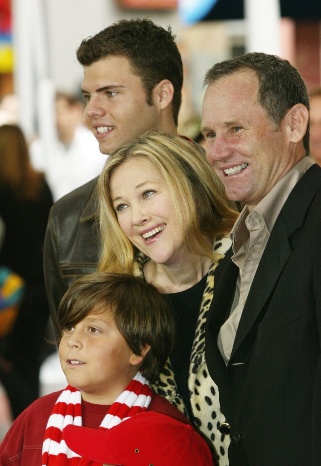 HOLLYWOOD - NOVEMBER 8: Director Bo Welch, wife and actress Catherine O'Hara and their children attend the world premiere of "Dr. Seuss' The Cat in the Hat" at Universal Studios, November 8, 2003 in Hollywood, California.