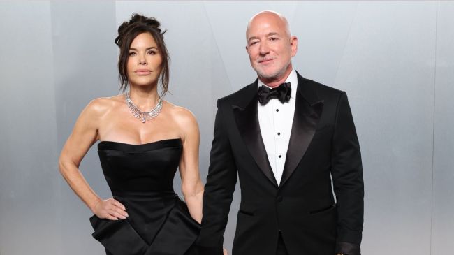 Jeff Bezos and Lauren Sánchez Bezos.