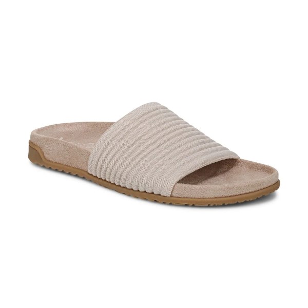 The Best Slide Sandals With Arch Support That Are Comfy to Walk In